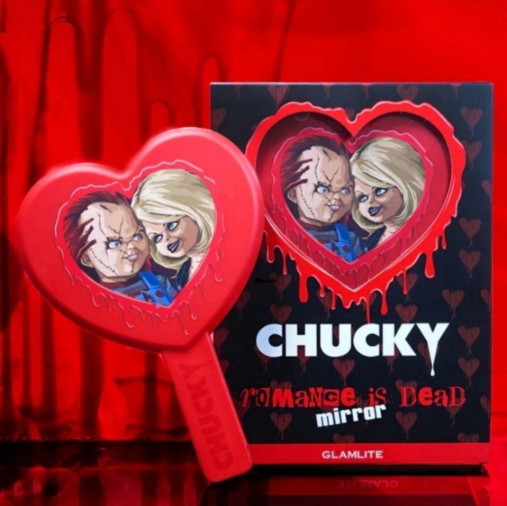 Chucky Hand Mirror - Picture 4 of 12